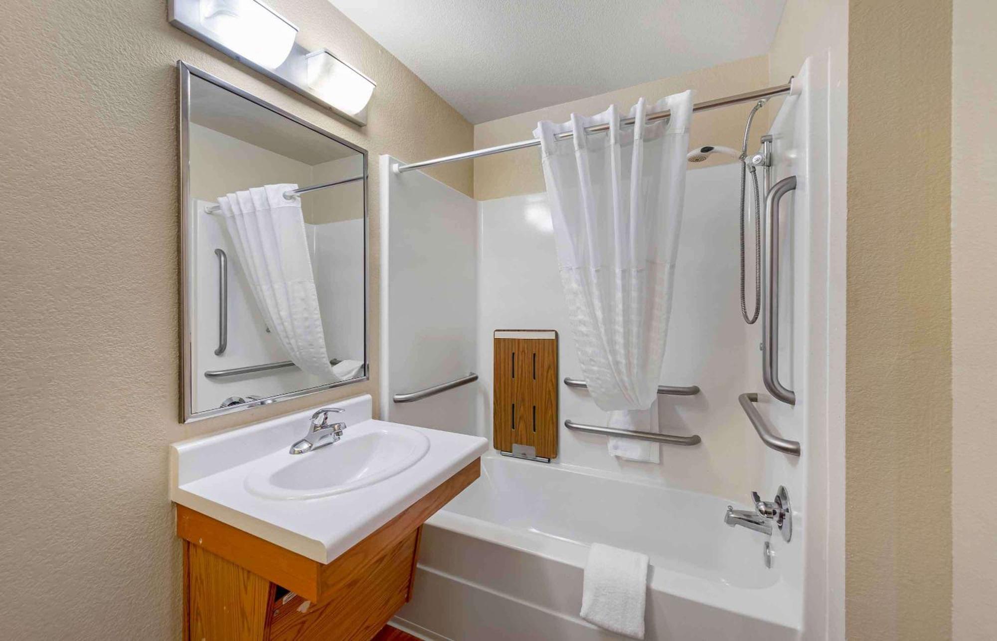 Extended Stay America Select Suites - Wichita - South المظهر الخارجي الصورة