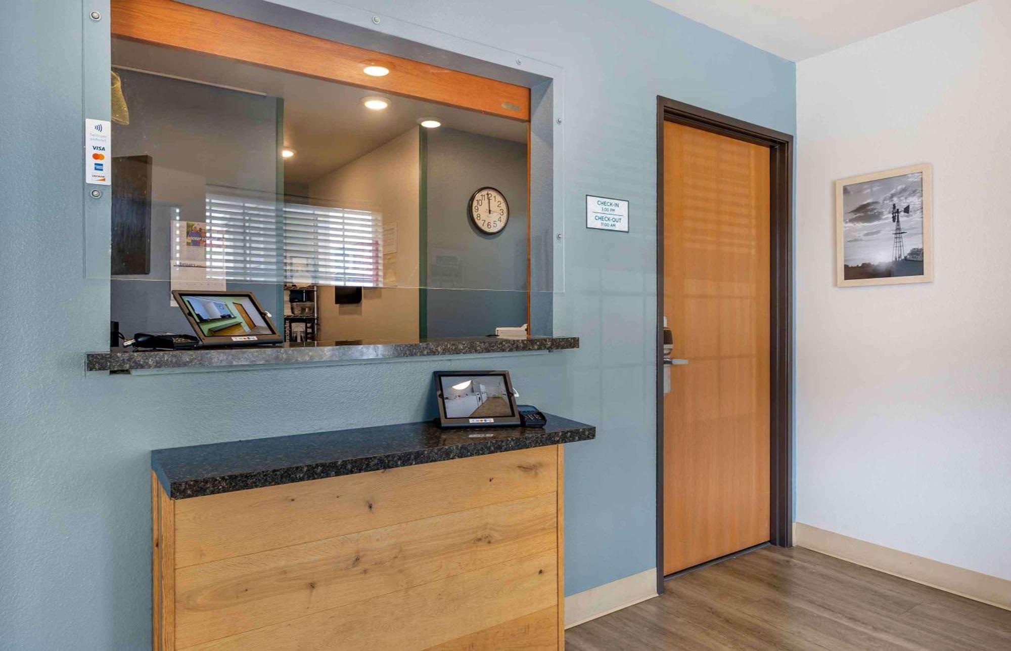 Extended Stay America Select Suites - Wichita - South المظهر الخارجي الصورة