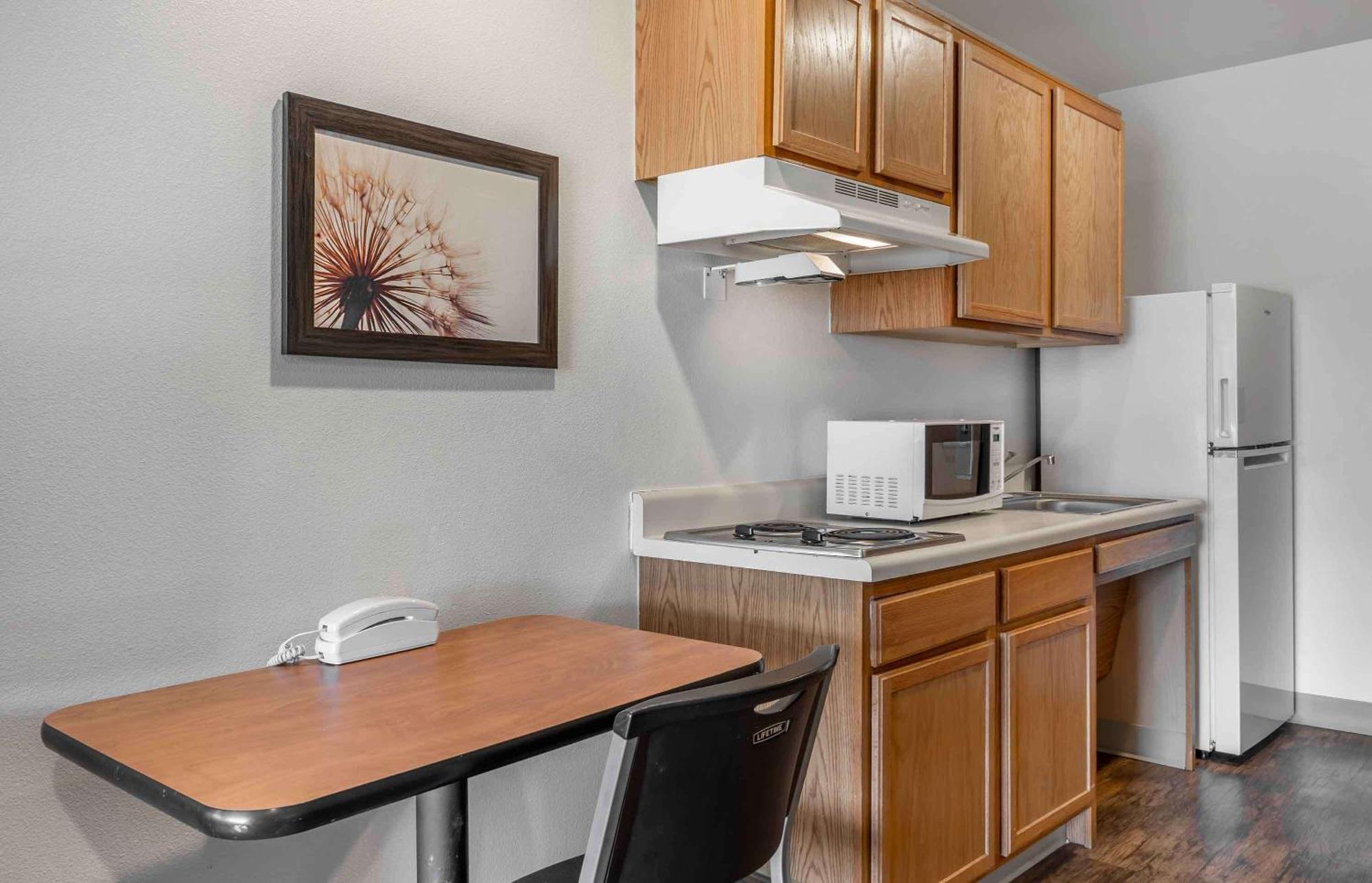 Extended Stay America Select Suites - Wichita - South المظهر الخارجي الصورة